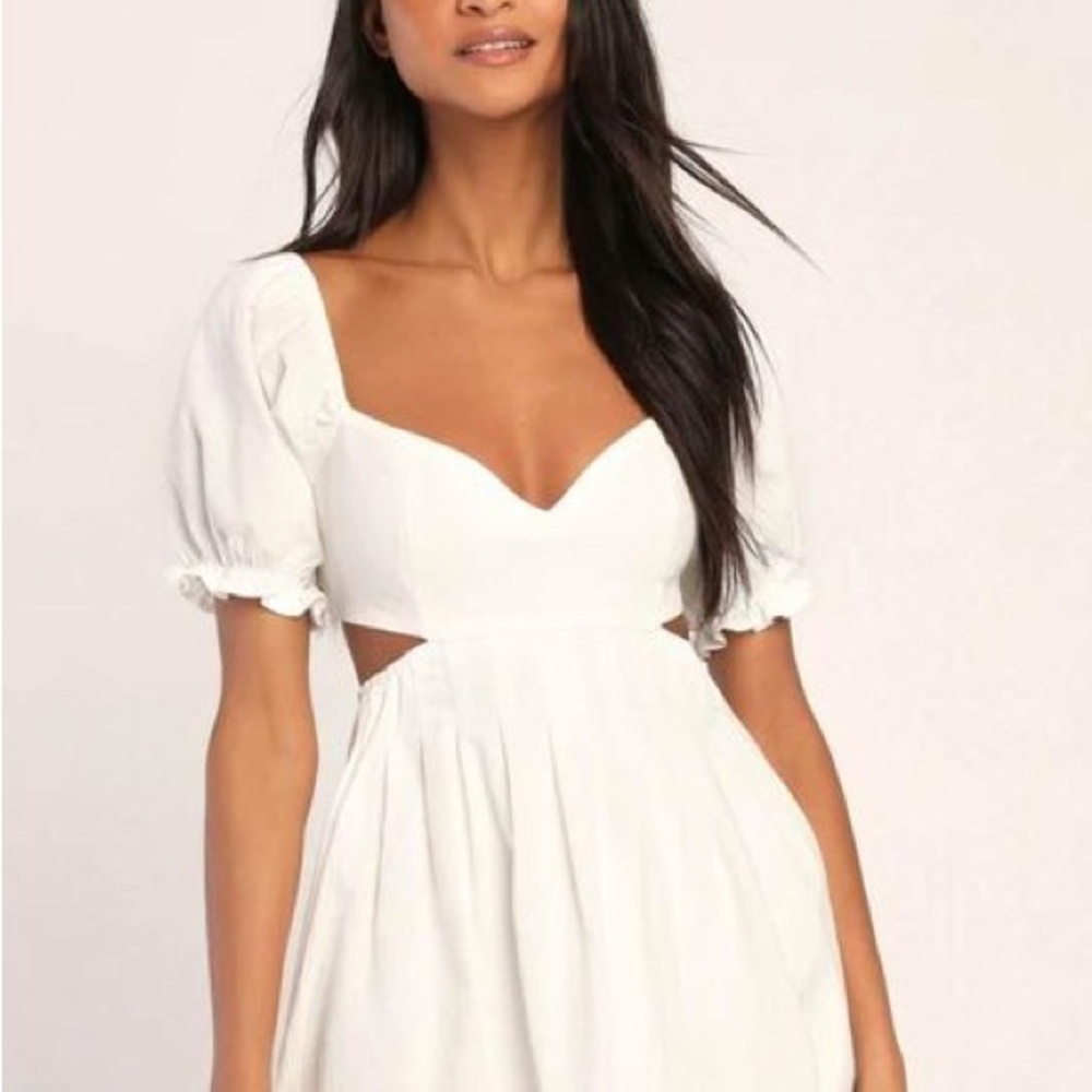 Lulu’s Mini Puff Sleeve Dress